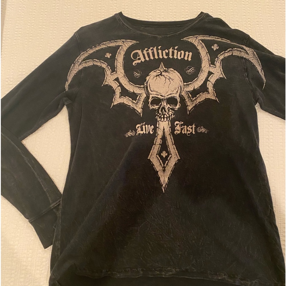 Affliction long sleeve Men’s large shirt